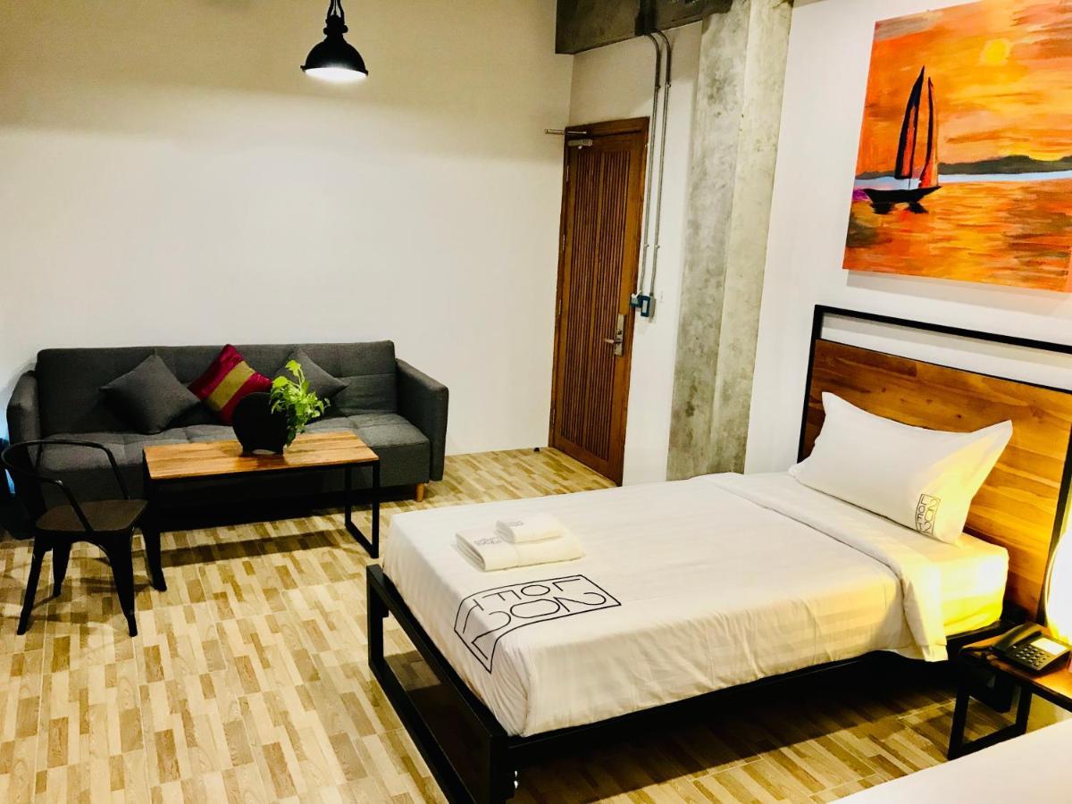 Loft 202 Hotel Bangkok Buitenkant foto