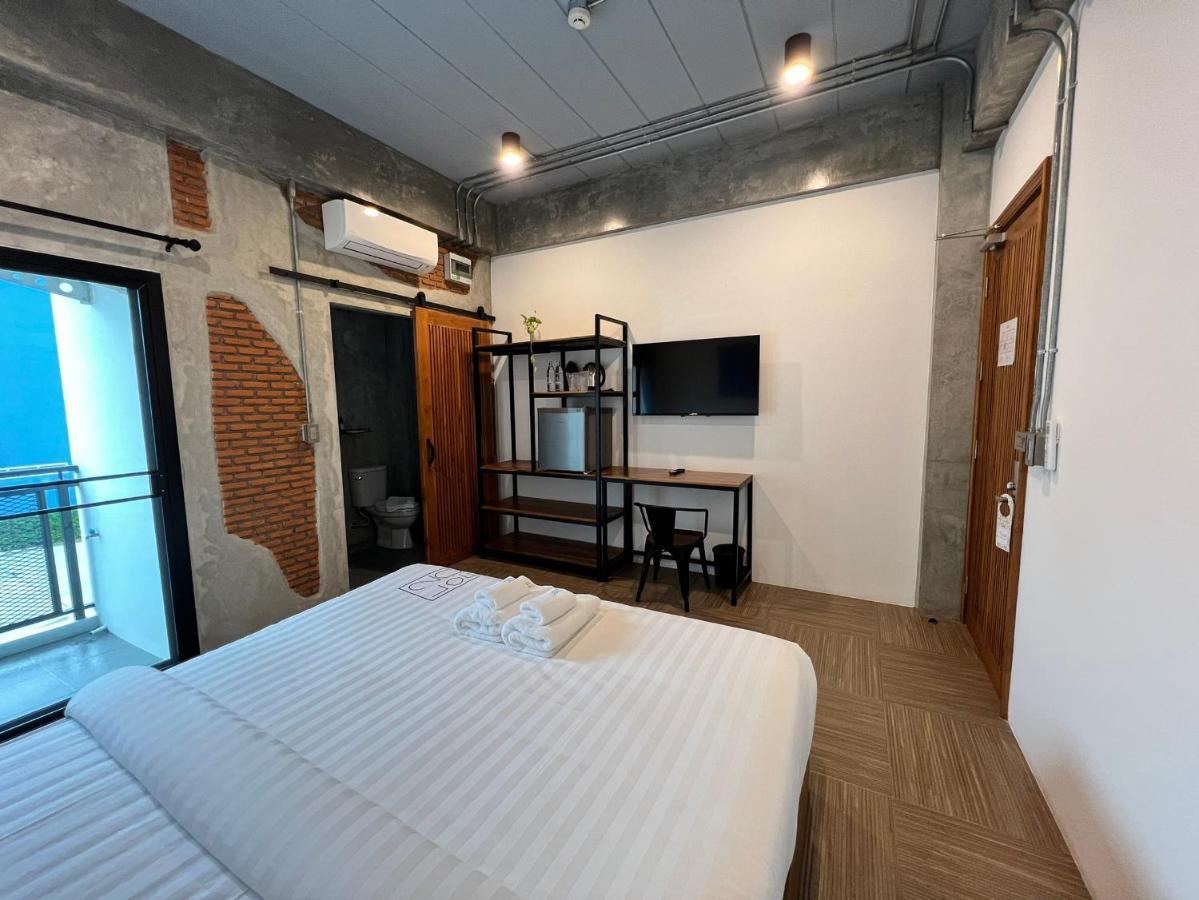 Loft 202 Hotel Bangkok Buitenkant foto