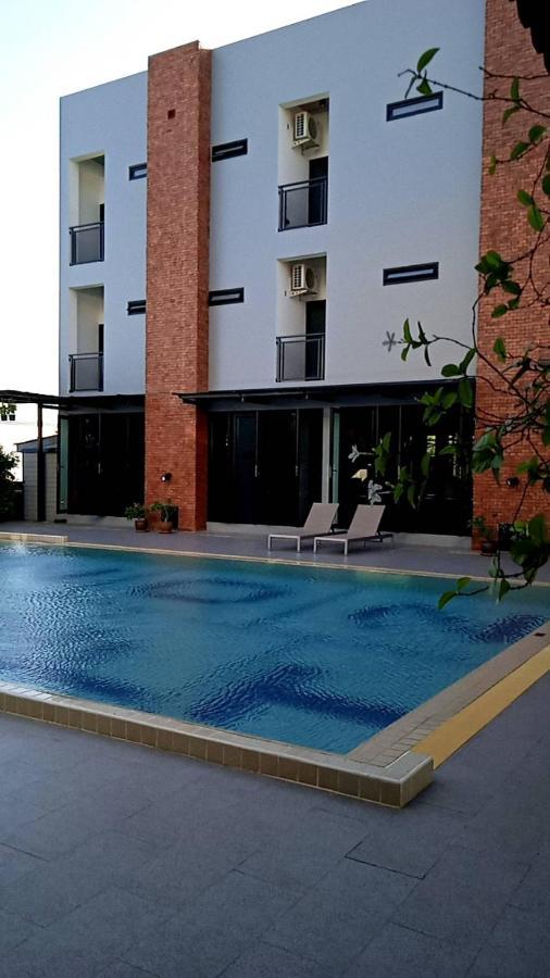 Loft 202 Hotel Bangkok Buitenkant foto