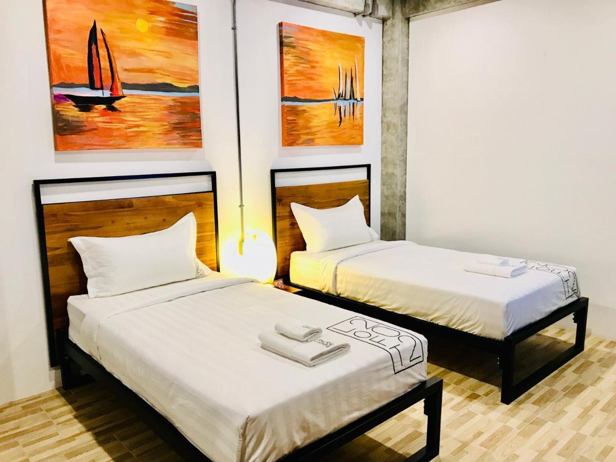 Loft 202 Hotel Bangkok Buitenkant foto